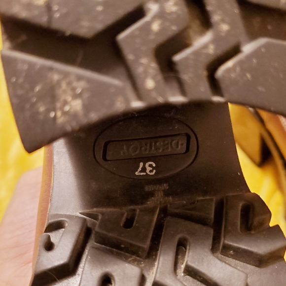 SOLD - Picture 2 of 7